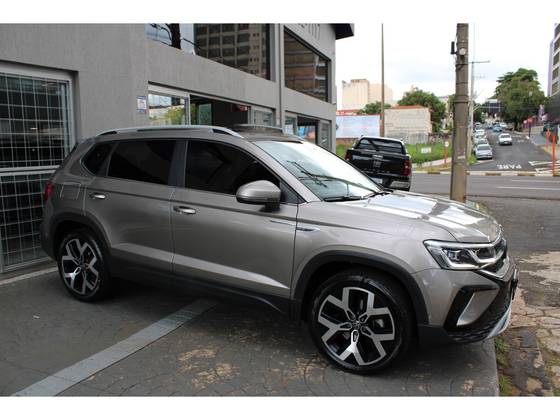 VOLKSWAGEN TAOS 1.4 250 TSI TOTAL FLEX HIGHLINE AUTOMÁTICO VOLKSWAGEN TAOS 1.4 250 TSI TOTAL FLEX HIGHLINE AUTOMÁTICO
